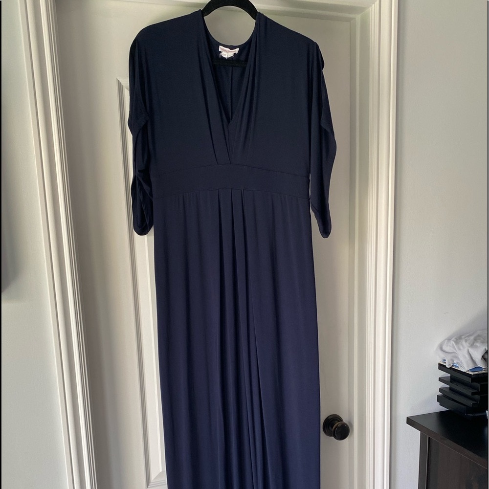 Navy blue Nordstrom Ingrid & Isabel maternity dress